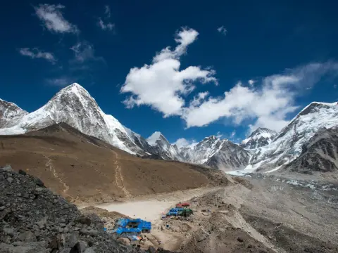 Everest Base Camp Trek: A Beginner’s Guide to the Adventure of a Lifetime