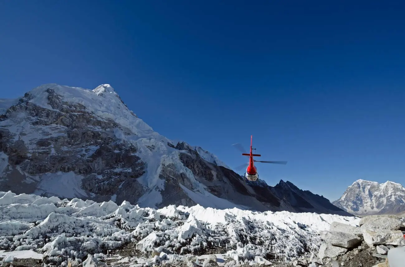 Luxury Everest Helicopter & Trekking Tour